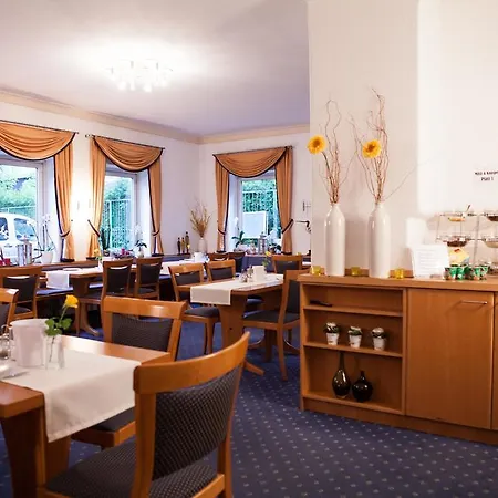 Vier Jahreszeiten Hotel